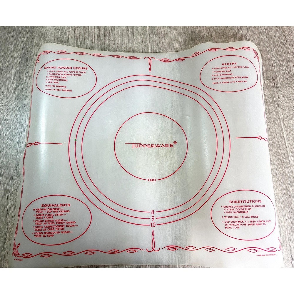 Vintage 1965 Tupperware pastry mat baking kitchen